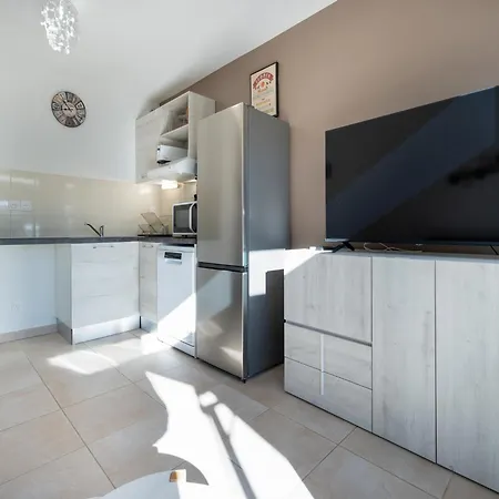 In With Shared Pool Villa